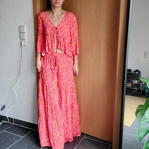 BSB Jeans Pink-Orange Floral Two Piece Wide Leg Pants and Blouse Set Size Small